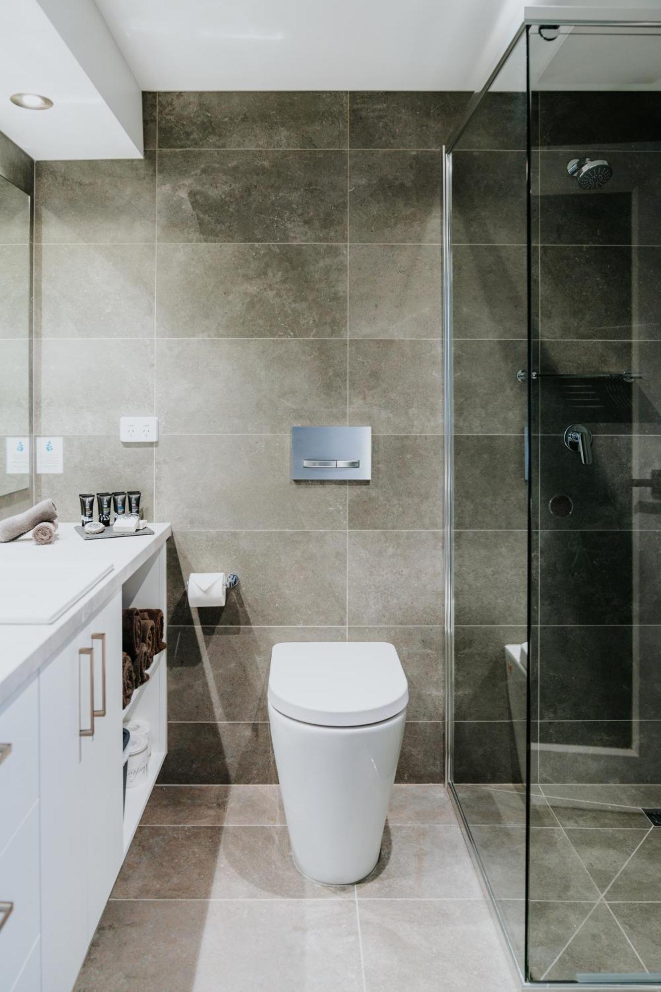 Falls Creek Hotel Екстер'єр фото