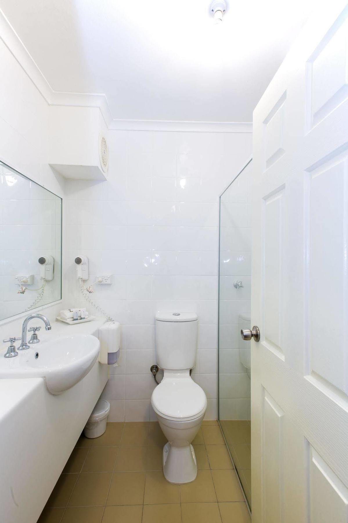 Falls Creek Hotel Екстер'єр фото