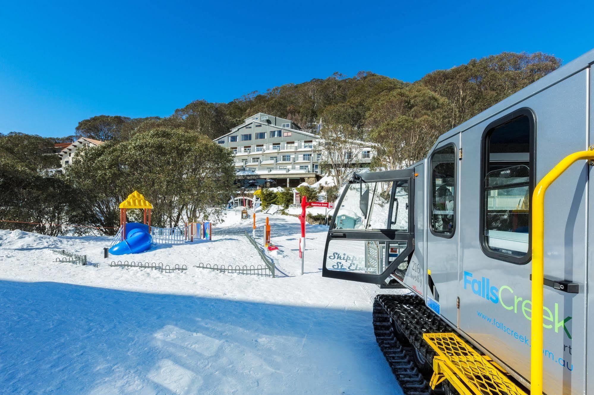 Falls Creek Hotel Екстер'єр фото