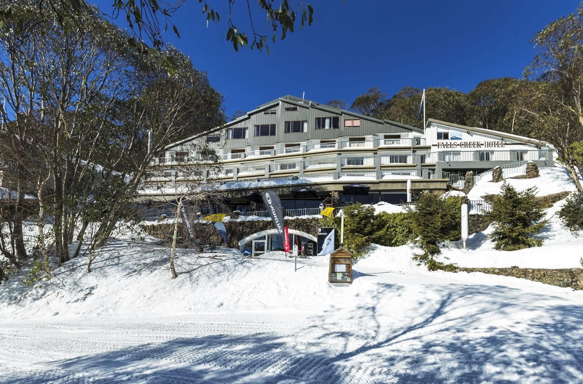 Falls Creek Hotel Екстер'єр фото